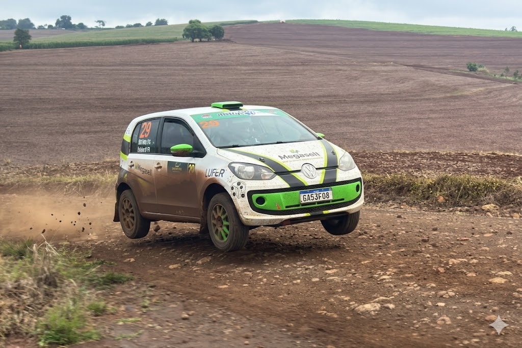 PARANAENSE: Albert Oliveira e Ricardo Simon mostram bom desempenho no Rally Centro Oeste