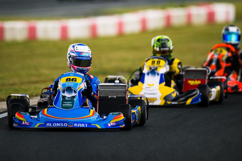 Irmãos Busato tem seus melhores desempenhos do ano, antes do Europeu de Kart na Alemanha