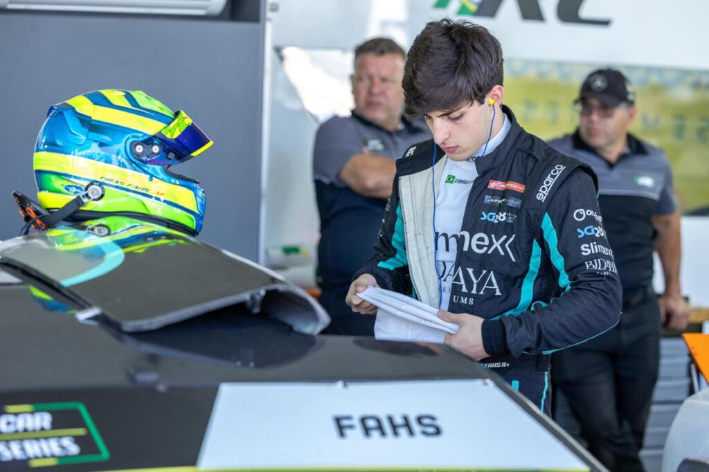 Firás Fahs tem fim de semana com altos e baixos na Nascar Brasil em Londrina