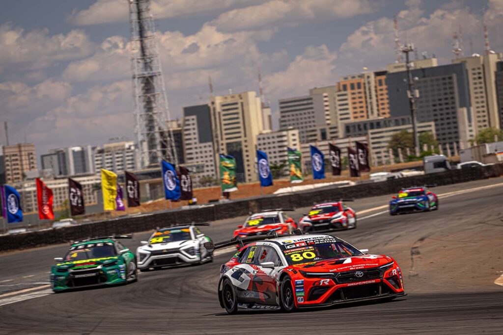 Stock Car: Alfredinho Ibiapina e Pedro Piquet vão de 11º à briga pela vitória em Brasília